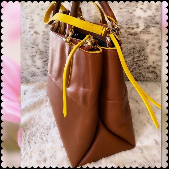 COACH BOUROUGH BAG IN SADDLE / BRITISH TAN
BEAUTIFUL PEBBLED LEATHER - Picture 8 of 16